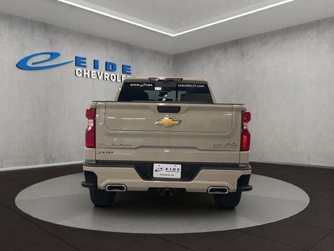 New 2026 Chevrolet Silverado 1500 High Country w/ Technology Package AWD/4WD image 7