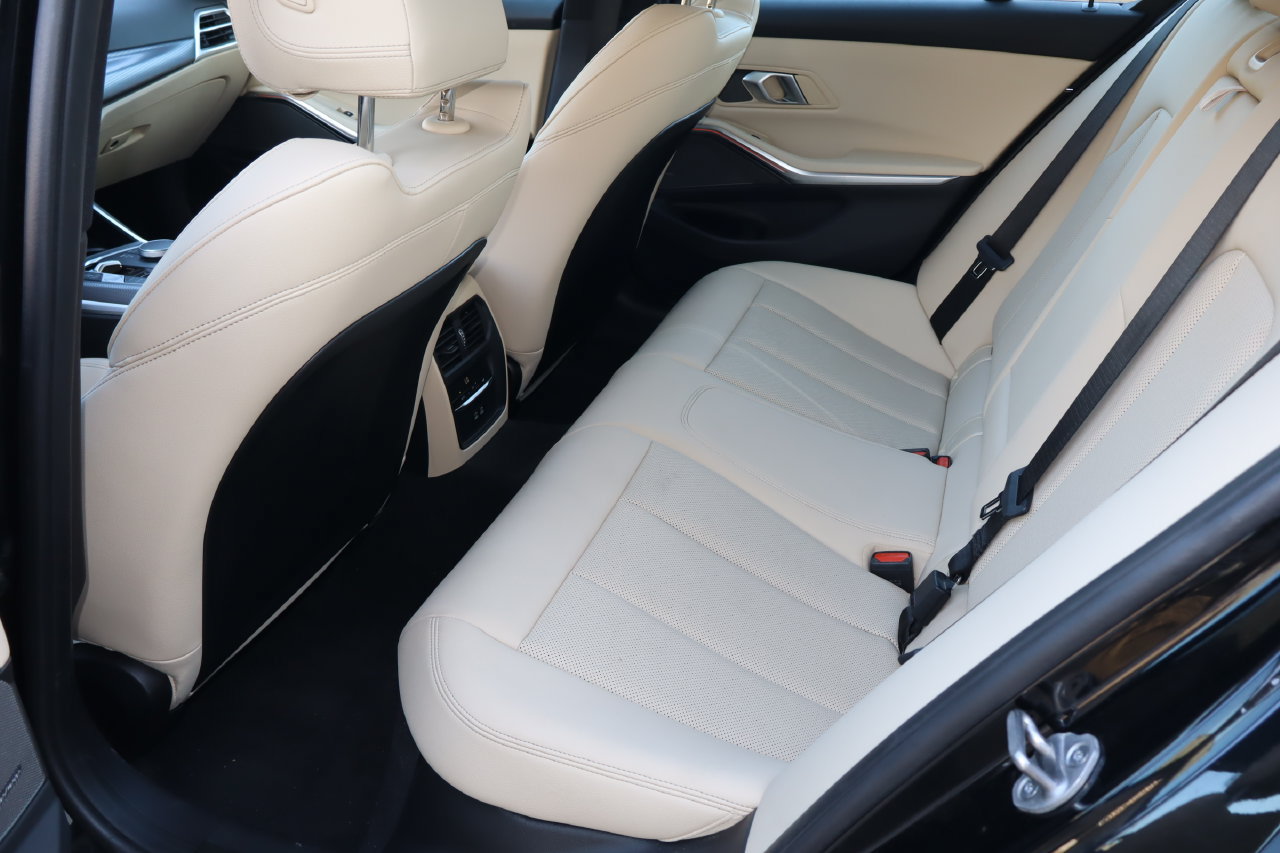 Used 2026 BMW M340i RWD image 6