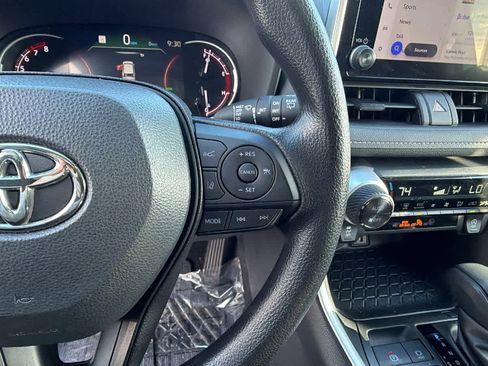 Used 2024 Toyota RAV4 XLE image 20