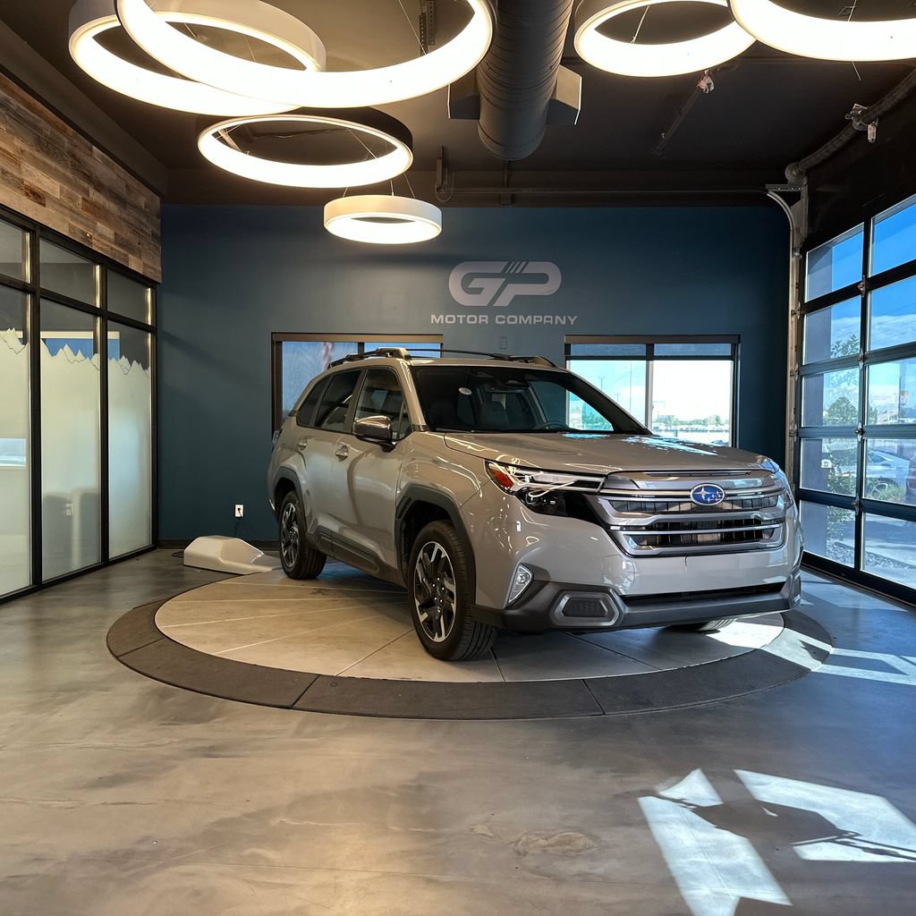 Used 2025 Subaru Forester Limited AWD/4WD image 1