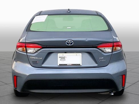 Used 2025 Toyota Corolla LE FWD image 5