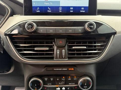 Used 2022 Ford Escape SEL FWD image 19