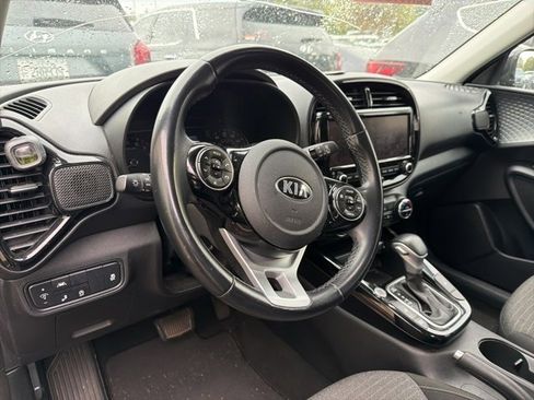 Used 2021 Kia Soul EX image 9