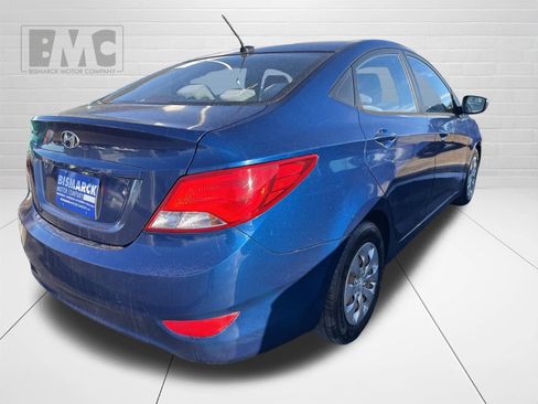 Used 2016 Hyundai Accent SE image 3