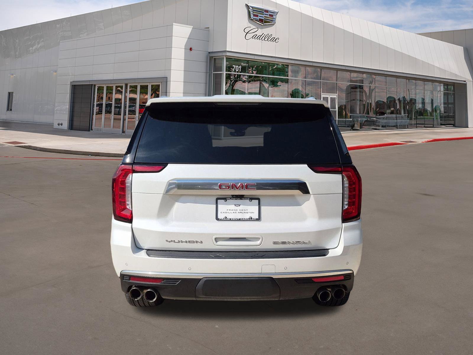 Used 2022 GMC Yukon Denali w/ Denali Ultimate Package AWD/4WD image 5