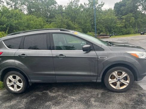 Used 2016 Ford Escape SE w/ Equipment Group 201A AWD/4WD image 5