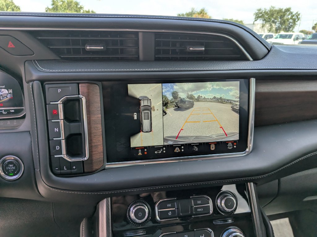 Used 2024 GMC Yukon Denali Ultimate AWD/4WD image 27