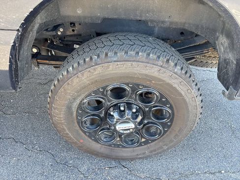 Used 2025 Ford F350 Lariat w/ Black Appearance Package image 7