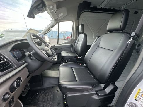 New 2026 Ford Transit 250 148 Medium Roof RWD image 11