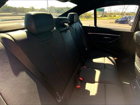 Used 2017 BMW 330i Sedan image 26