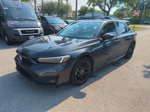 Used 2025 Honda Civic Sport image 10