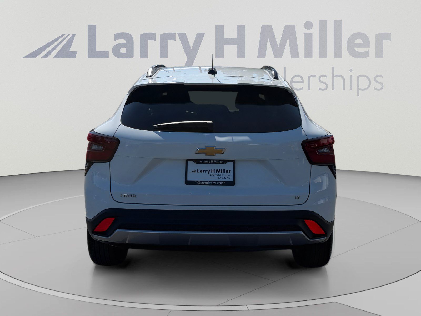 Used 2024 Chevrolet Trax LT w/ Driver Confidence Package FWD image 4