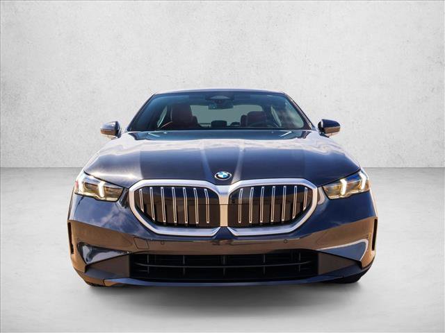 Used 2026 BMW 530i xDrive AWD/4WD image 2