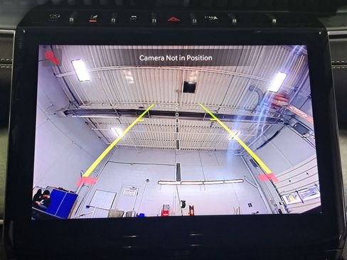 Certified 2023 Jeep Grand Cherokee Limited w/ Black Appearance Package image 24