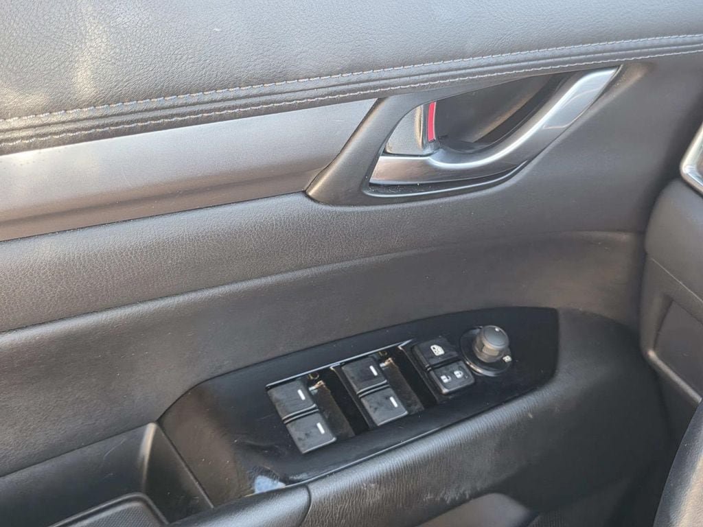 Used 2025 MAZDA CX-5 AWD 2.5 S w/ Select Package image 17