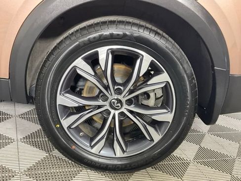 Used 2017 INFINITI QX30 Premium w/ Technology Package AWD/4WD image 41