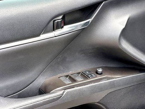 Used 2022 Toyota Camry XSE w/ Navigation Package FWD image 11