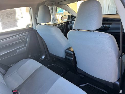 Used 2015 Toyota Corolla L FWD image 18