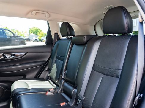 Used 2018 Nissan Rogue SL AWD/4WD image 21