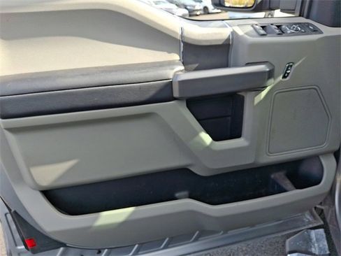 Used 2021 Ford F250 XLT w/ XLT Premium Package image 14