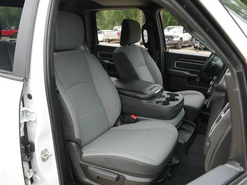 Used 2024 RAM 3500 Big Horn AWD/4WD image 24