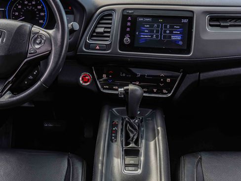 Used 2019 Honda HR-V EX-L image 10