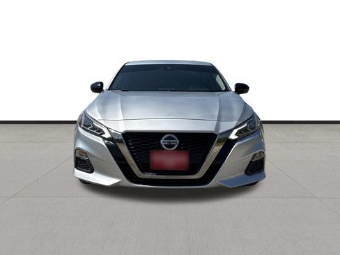 Used 2022 Nissan Altima 2.5 SR FWD image 2