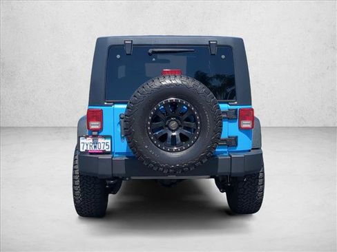 Used 2017 Jeep Wrangler Unlimited Sport w/ Connectivity Group AWD/4WD image 7
