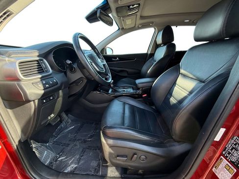 Used 2019 Kia Sorento EX w/ EX Touring Package image 9