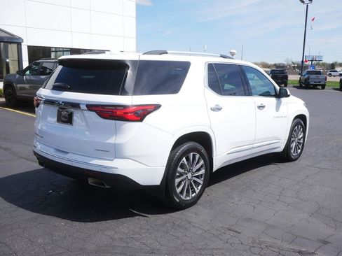 Used 2022 Chevrolet Traverse Premier AWD/4WD image 7