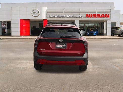 New 2026 Nissan Kicks SR w/ Cold Weather Package image 4