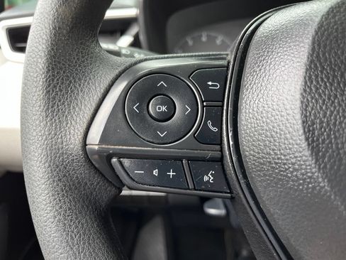 Used 2025 Toyota Corolla LE FWD image 20
