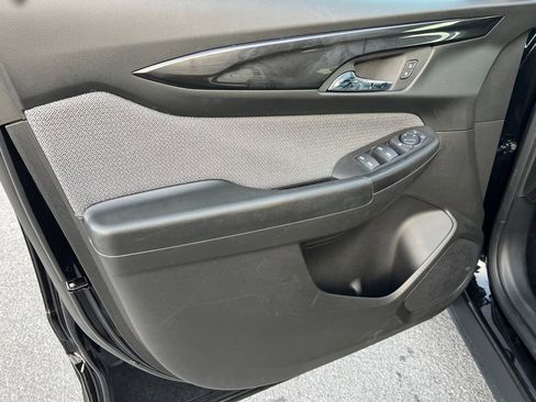 Used 2025 Chevrolet TrailBlazer LT image 16