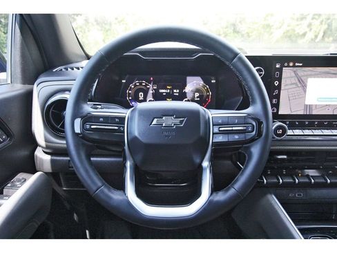Used 2026 Chevrolet Colorado ZR2 AWD/4WD image 14