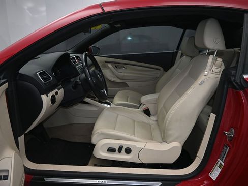 Used 2010 Volkswagen Eos Komfort FWD image 13