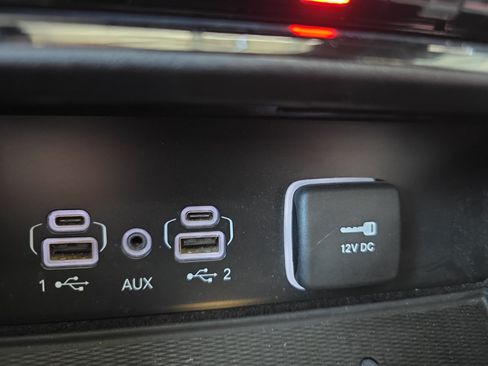 Used 2021 Jeep Grand Cherokee L Overland w/ Luxury Tech Group IV RWD image 19