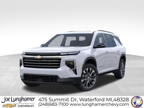 New 2026 Chevrolet Traverse LT w/ Sun and Wheel Package AWD/4WD image 16
