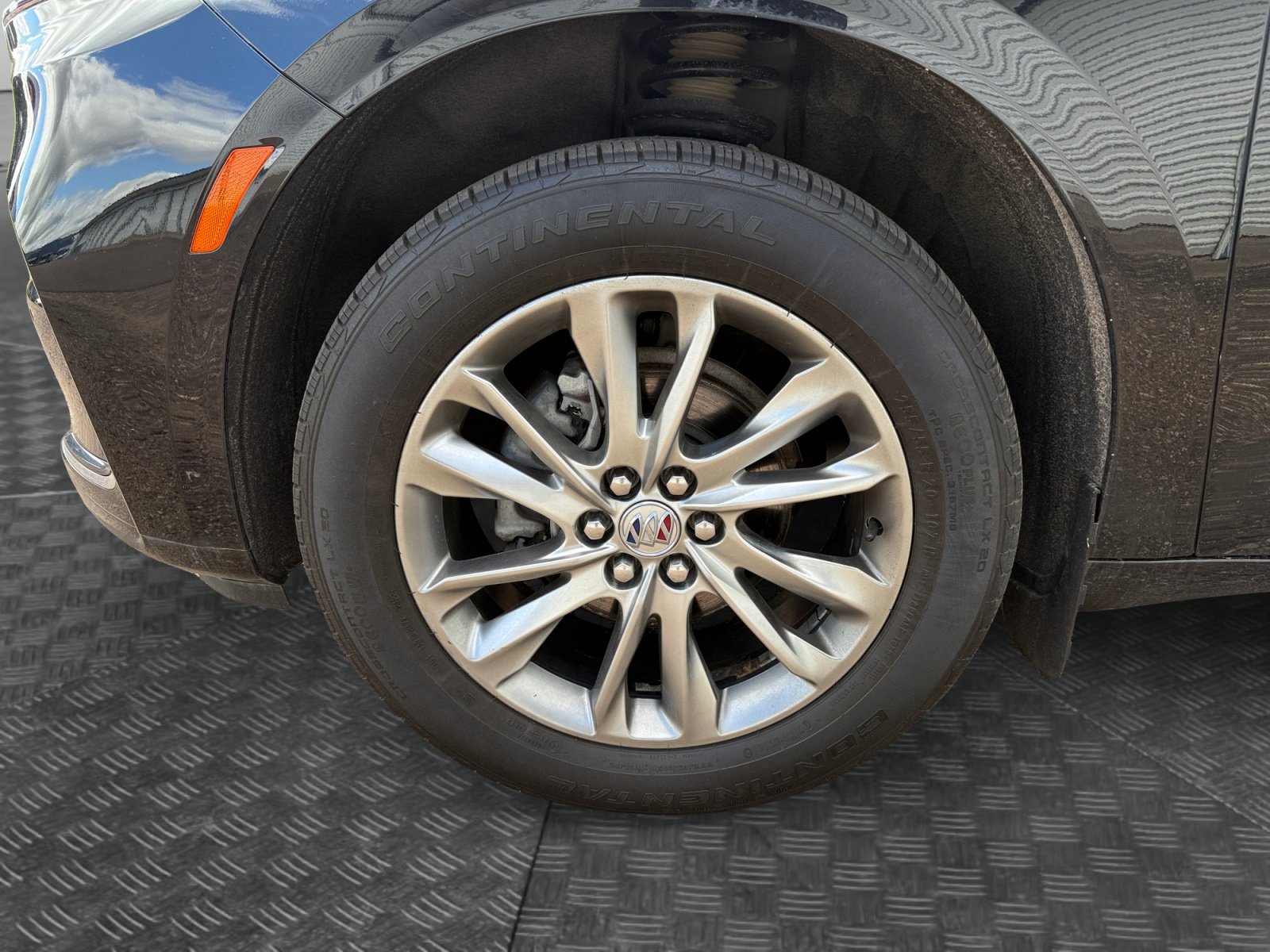 Used 2023 Buick Enclave Avenir AWD/4WD image 26