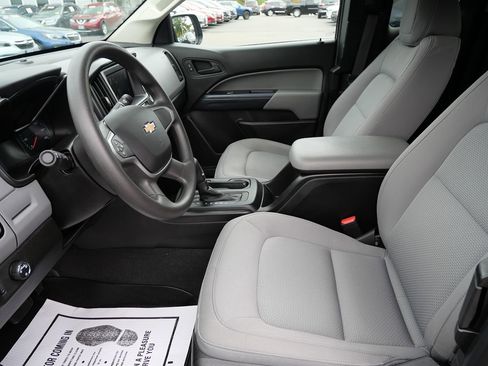Used 2020 Chevrolet Colorado W/T w/ WT Convenience Package RWD image 10
