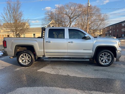 Used 2018 GMC Sierra 1500 SLT image 6