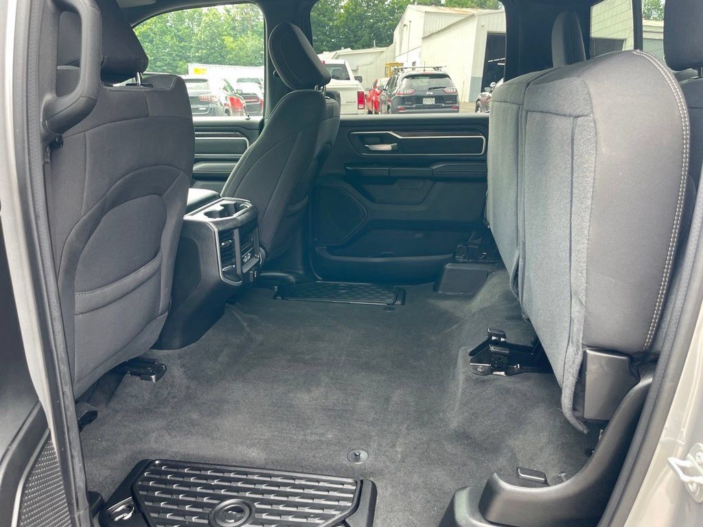Used 2022 RAM 1500 Big Horn AWD/4WD image 13
