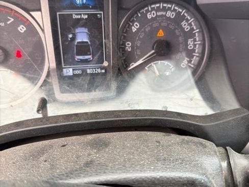 Used 2022 Toyota Tacoma TRD Off-Road w/ Technology Package image 6