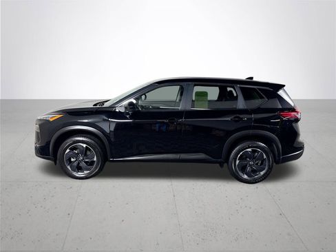 Used 2024 Nissan Rogue SV image 9