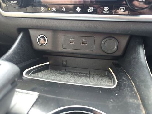 Used 2023 Nissan Rogue Platinum AWD/4WD image 21