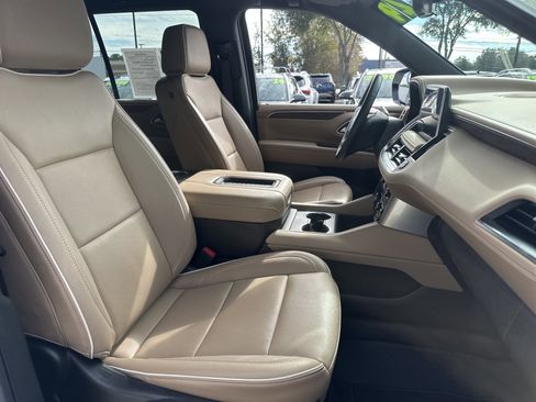 Used 2024 Chevrolet Tahoe Premier image 13