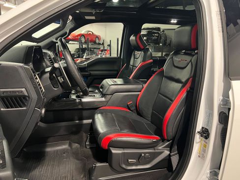 Used 2019 Ford F150 Raptor w/ Equipment Group 802A Luxury AWD/4WD image 9