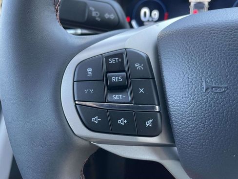 New 2026 Ford Explorer Active w/ Active Comfort Package RWD image 24