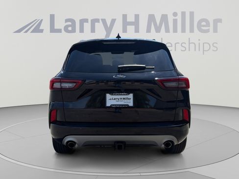 Certified 2024 Ford Escape ST-Line w/ Tech Pack #1 AWD/4WD image 4