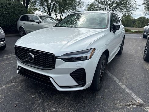 Used 2024 Volvo XC60 B5 Core w/ Climate Package AWD/4WD image 1