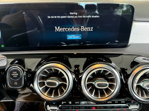 Used 2021 Mercedes-Benz A 220 4MATIC image 15